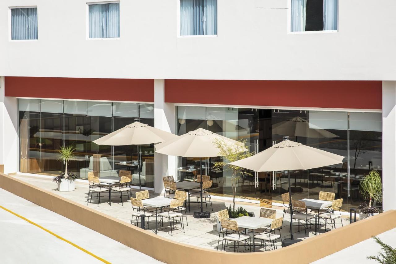 Fiesta Inn Guadalajara Periferico Poniente Zapopan Eksteriør billede